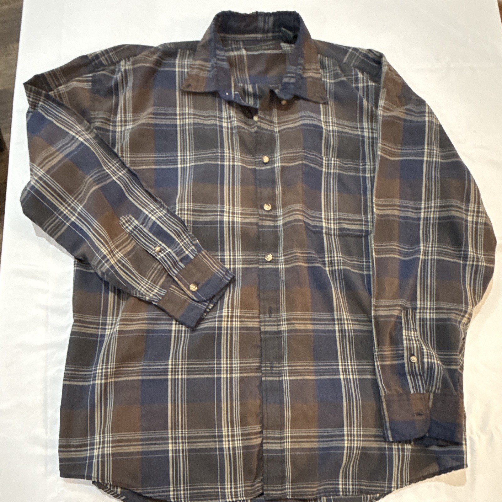 Johnathan Stewart Men’s XL Plaid Long Sleeve Button-Down