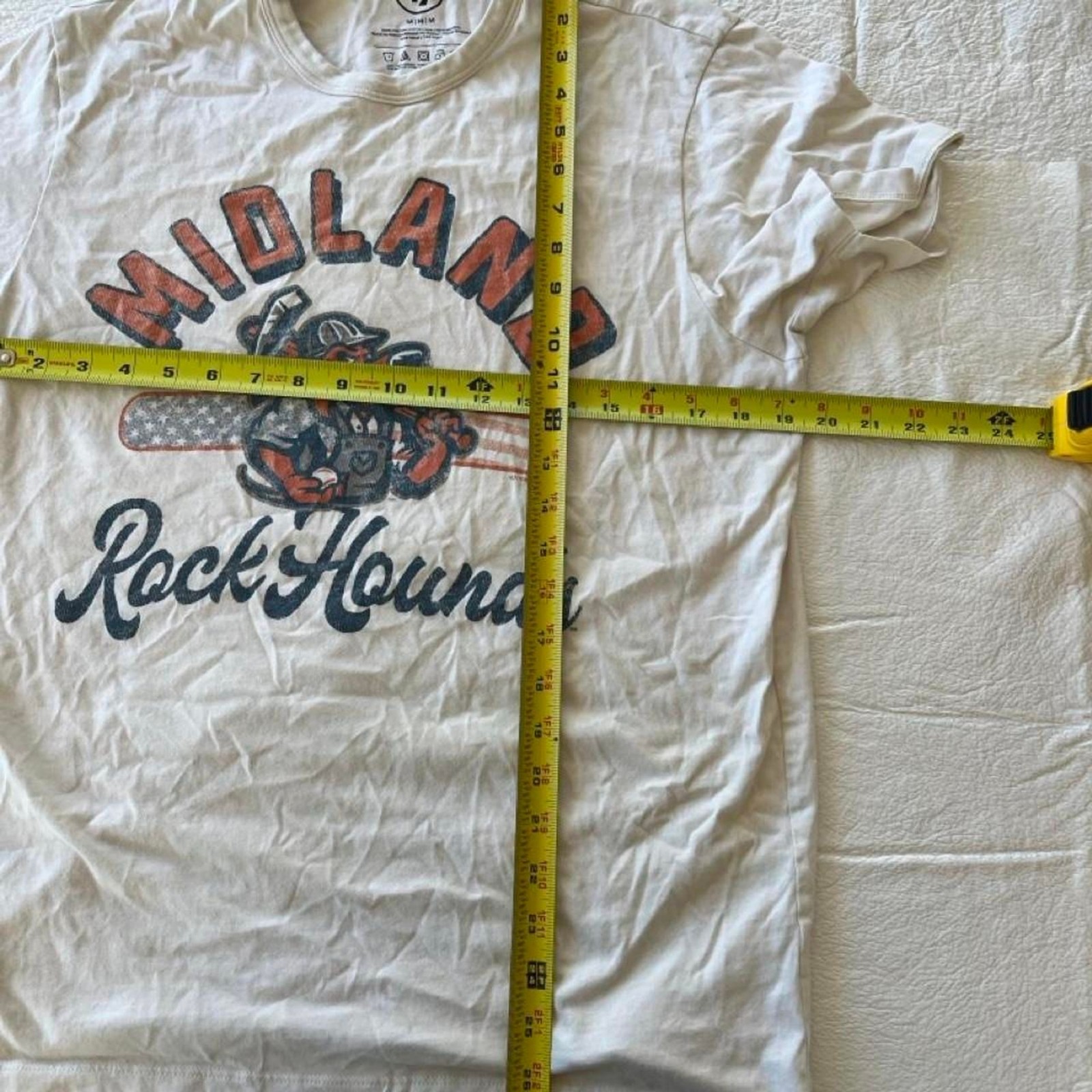 47 Men’s White and Cream T-shirt