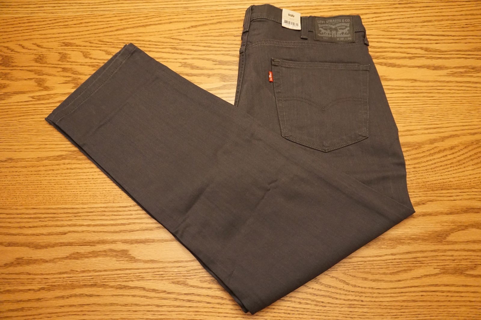 NWT MENS LEVI JEANS 541 Multiple Sizes Athletic Taper Stretch Dark Gray Charcoal