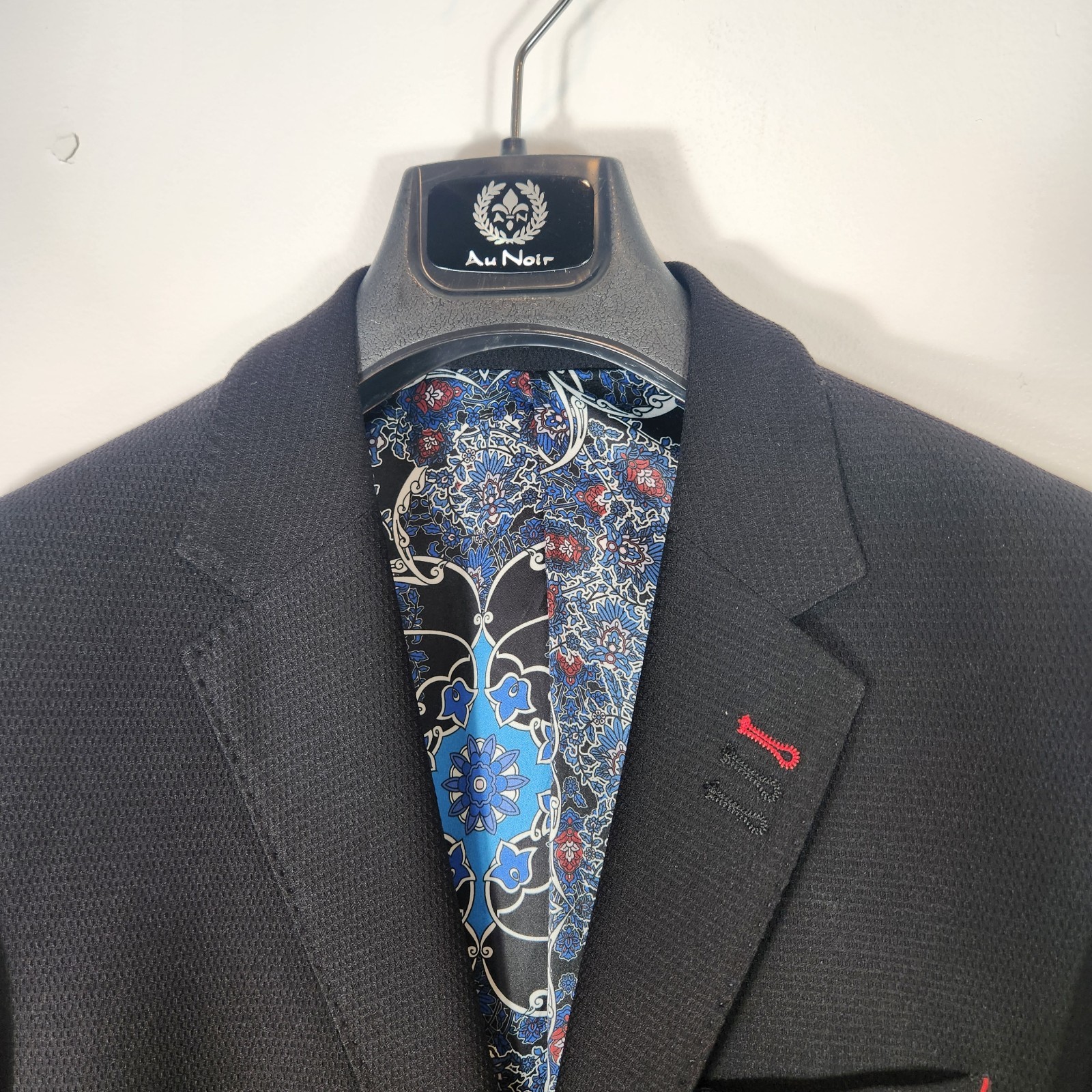 Au Noir Men’s Sports Coat / Jacket / Blazer – 38R – Black in EUC