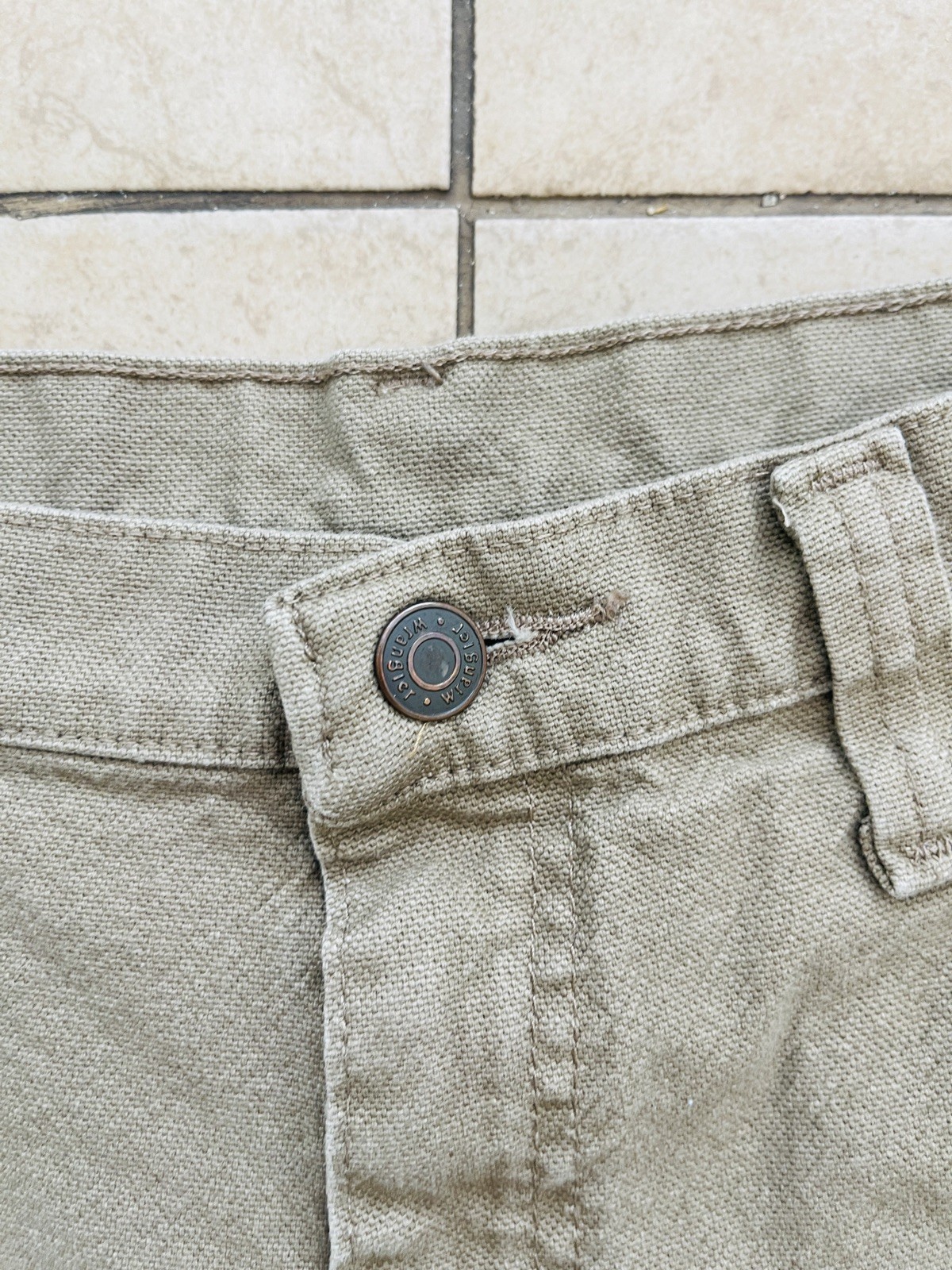 Wrangler 1094LXWCK Carpenter Pants Men’s (30×30) Tan Work Utility Denim Beige