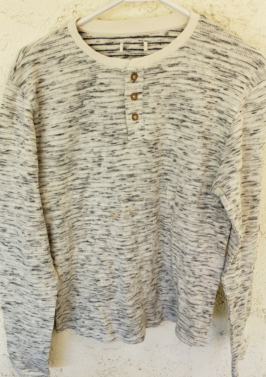 Men’s Long Sleeve Shirt, Grey/White, Small/Medium**DEFECTIVE**