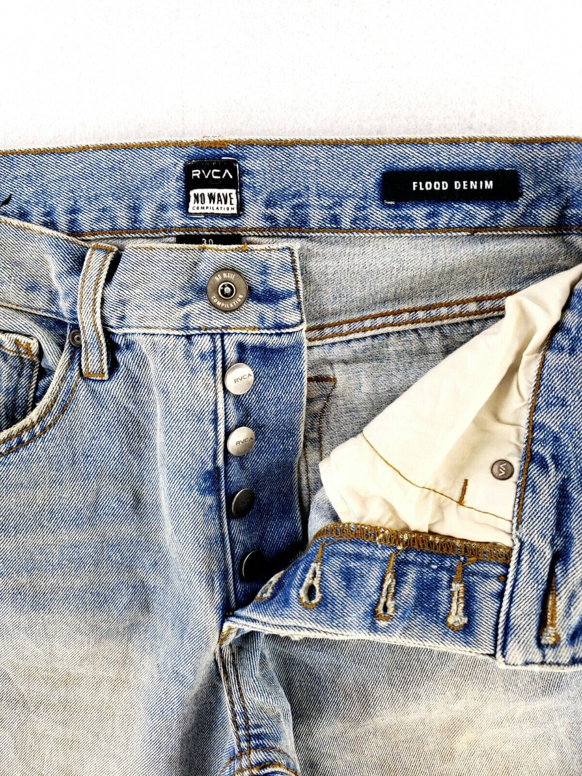 RVCA Flood Denim 30×26 Jean Button Fly Classic Fade Distressed Look Retro Grunge
