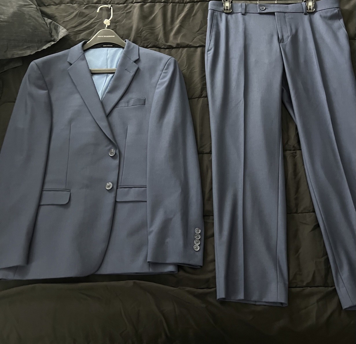 Men’s warehouse Navy Blue Egara Suit Slim Fit 42S 36×30 Tailored To 34×30