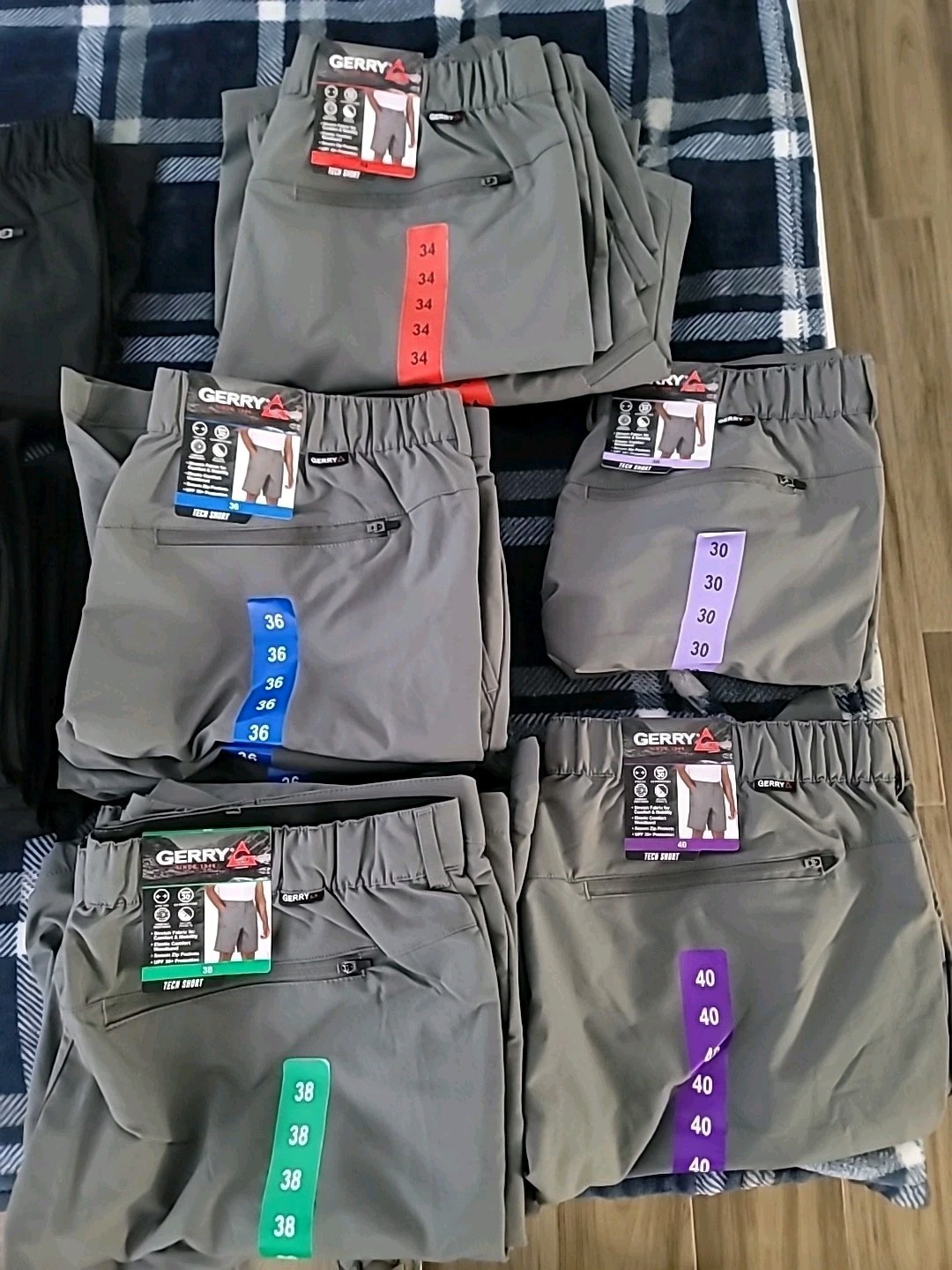 GERRY MEN’S TECH SHORTS GRAY BLACK GREEN 1841021 VARIOUS SIZE COLOR NEW WITH TAG