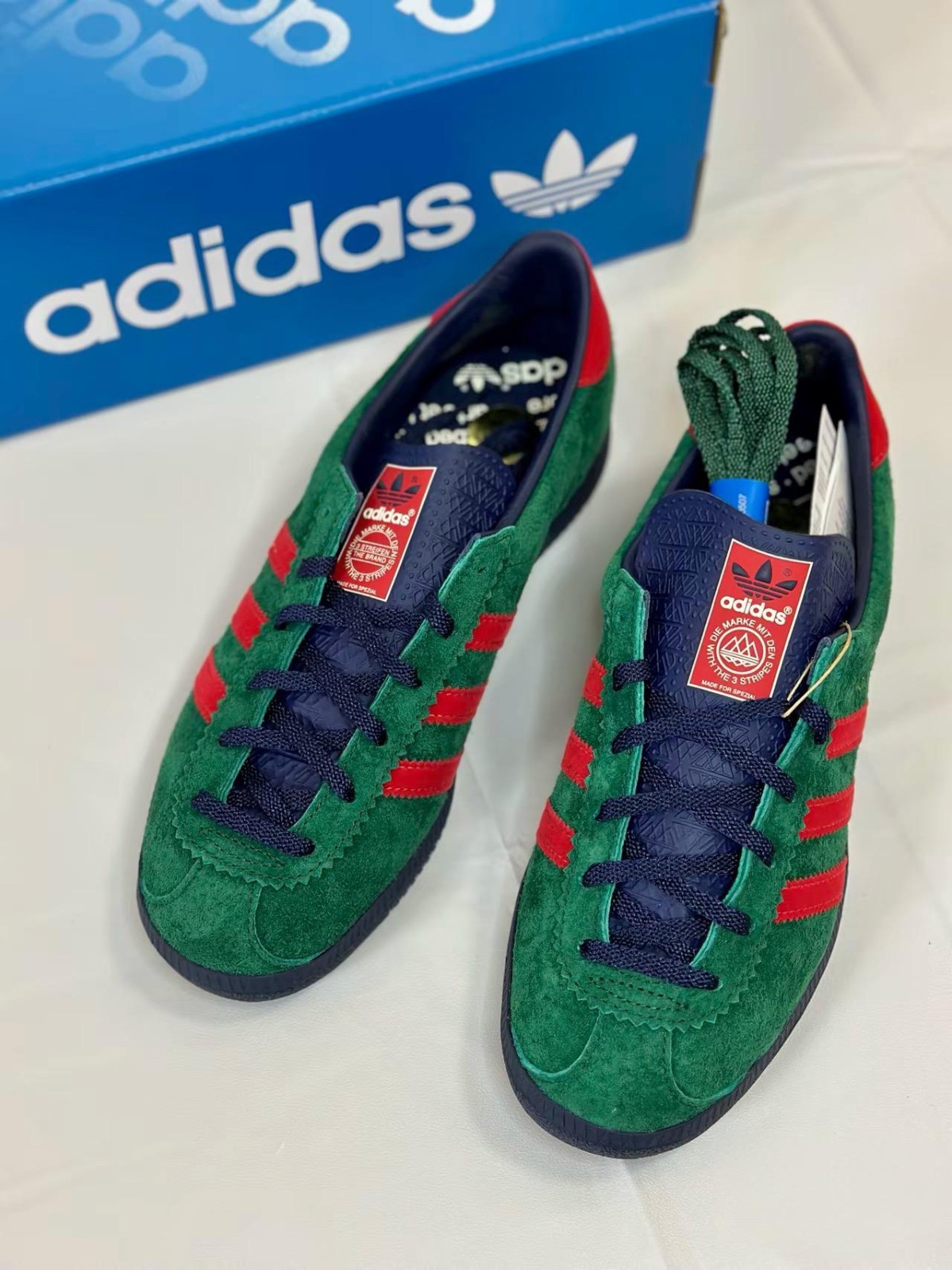 IH2139 adidas Originals Blackburn SPZL College Green Better Scarlet Night