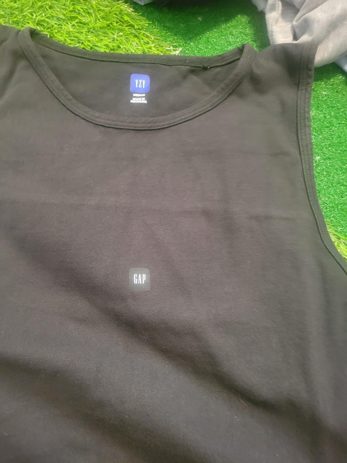 Yzy Yeezy Gap black tank top, Size M.New in unopened bags. Heavyweight