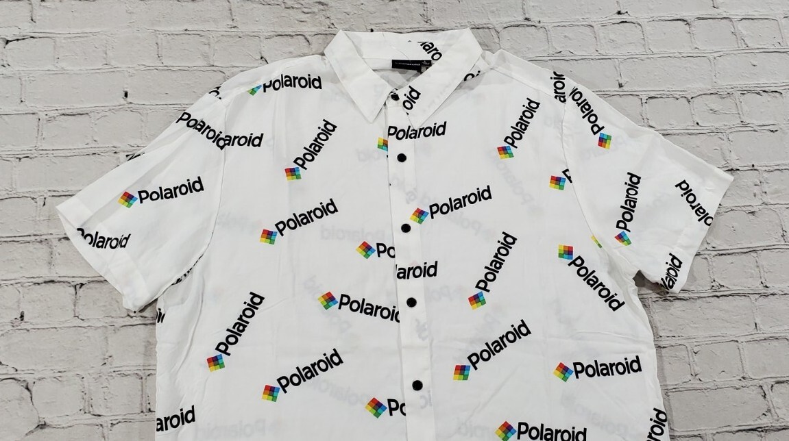 Polaroid Logo All Over Print Button Up Shirt MENS SIZE MEDIUM
