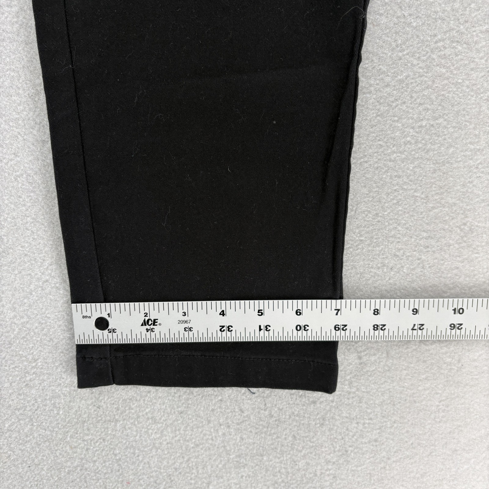 Old Navy Built-In Flex Chino Pants Mens 26×28 Black Regular Fit Straight Stretch
