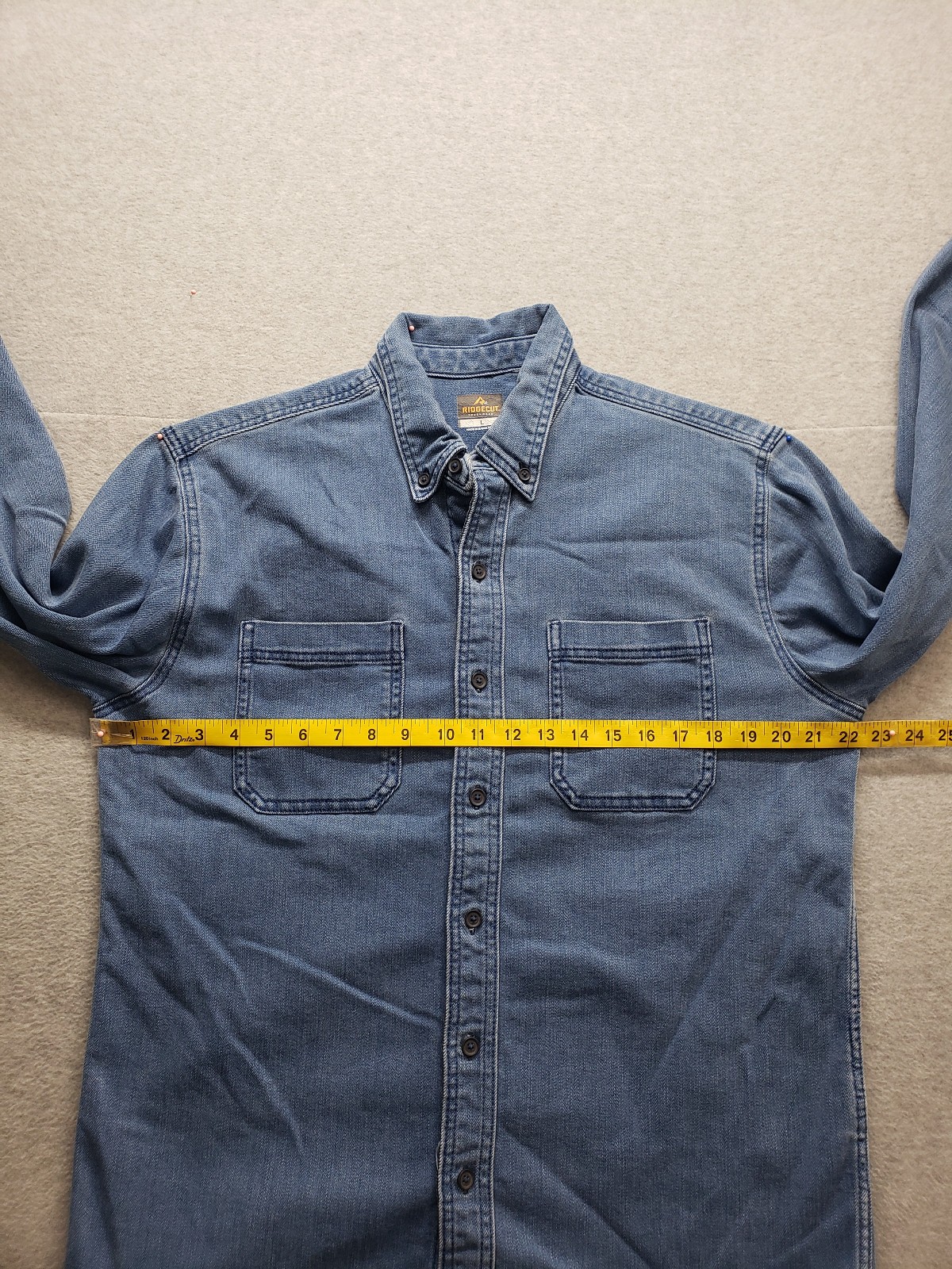 Ridgecut Men Shirt L Blue Denim Button Up Collared Pockets Long Sleeve Stretch