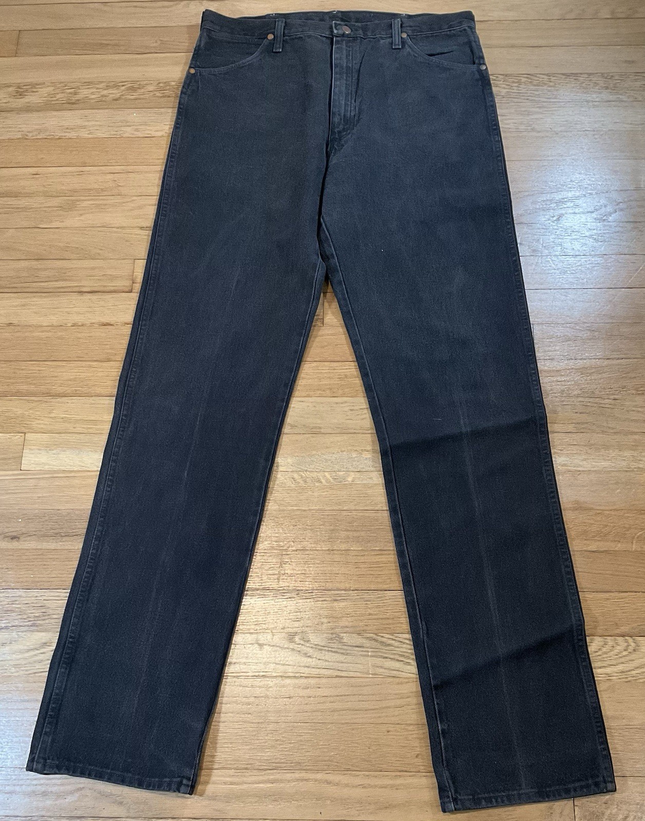 Vintage Made in USA Wrangler 13MWZ Cowboy Cut Jean 34×36 Actual Faded Black