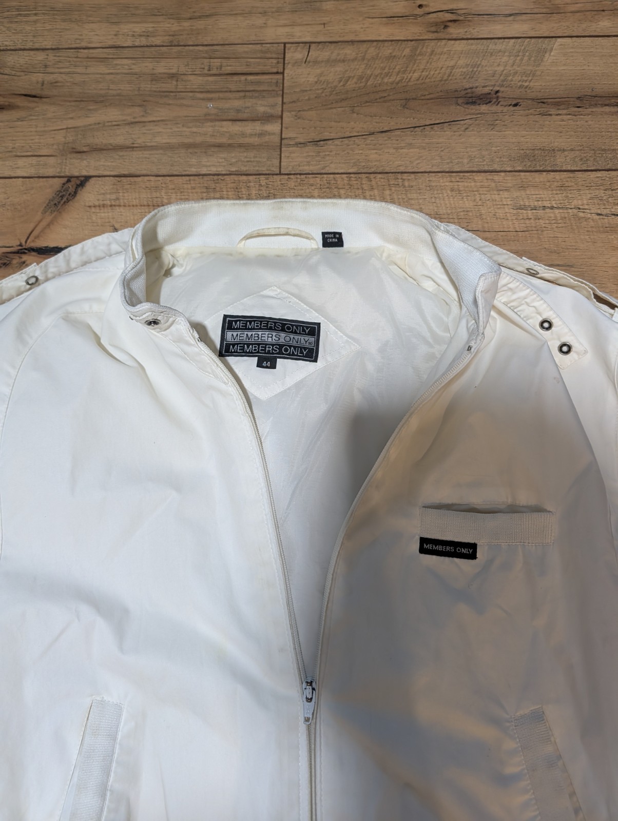 Vintage Members Only Iconic Bomber Jacket Mens 44 White Cream Cafe Racer…