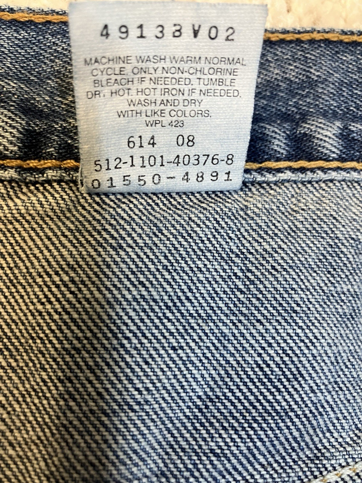 Vintage Levi’s 550 44 X 32 Relaxed Fit Jeans Slight Tapered Leg Good Condition