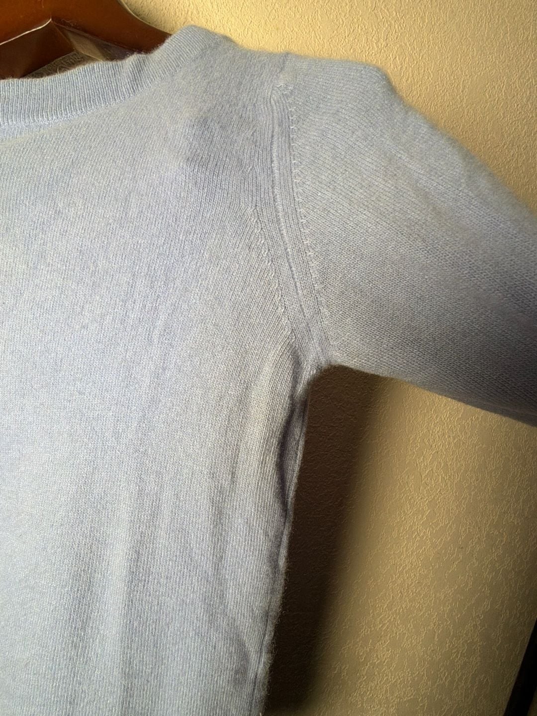 Ballantyne 100% Pure Cashmere Crewneck Sweater Light Blue Size 36 Made in Scotla