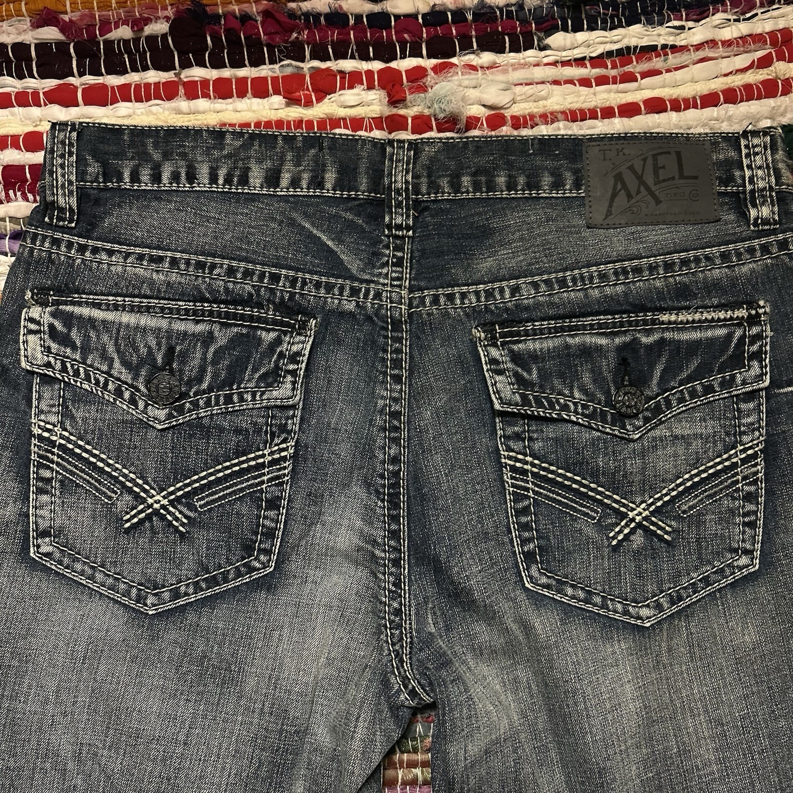 T.K. Axel Men’s Blue Medium Wash Relaxed Straight Denim Jeans 5-Pocket 34×30
