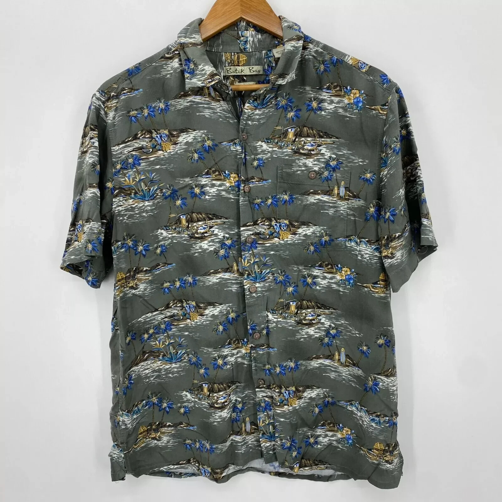 Batick Bay Hawaiian Shirt Men’s Size L Multicolor Palm Trees Surf 100% Rayon