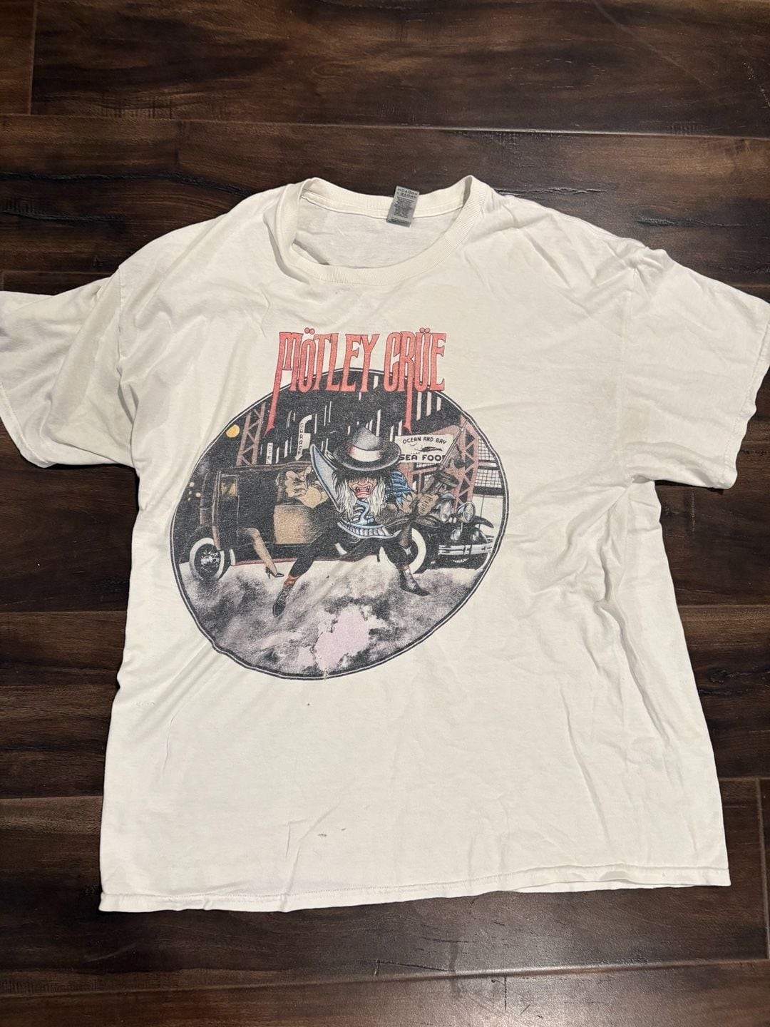 Mötley Crüe Pain Killers Allister Fiend Graphic T-Shirt