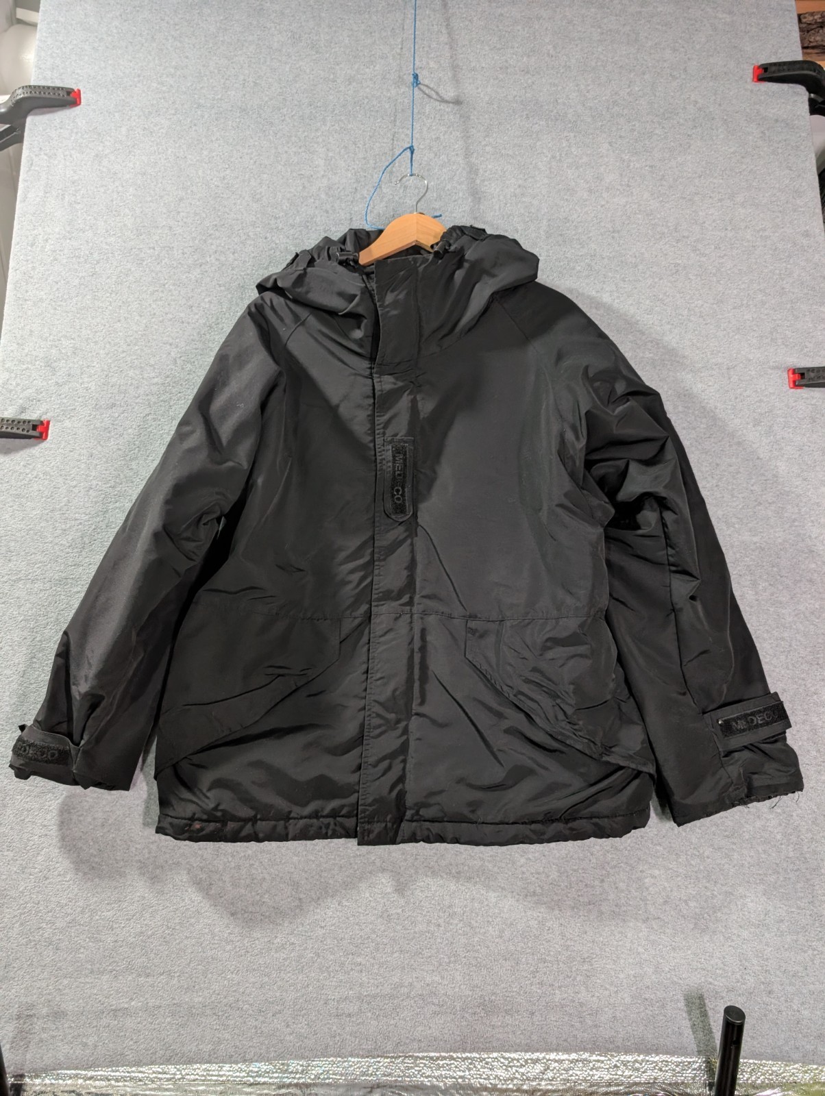 VTG Medeco Industries Mens Jacket L Black Hooded Military US Defense Contractor