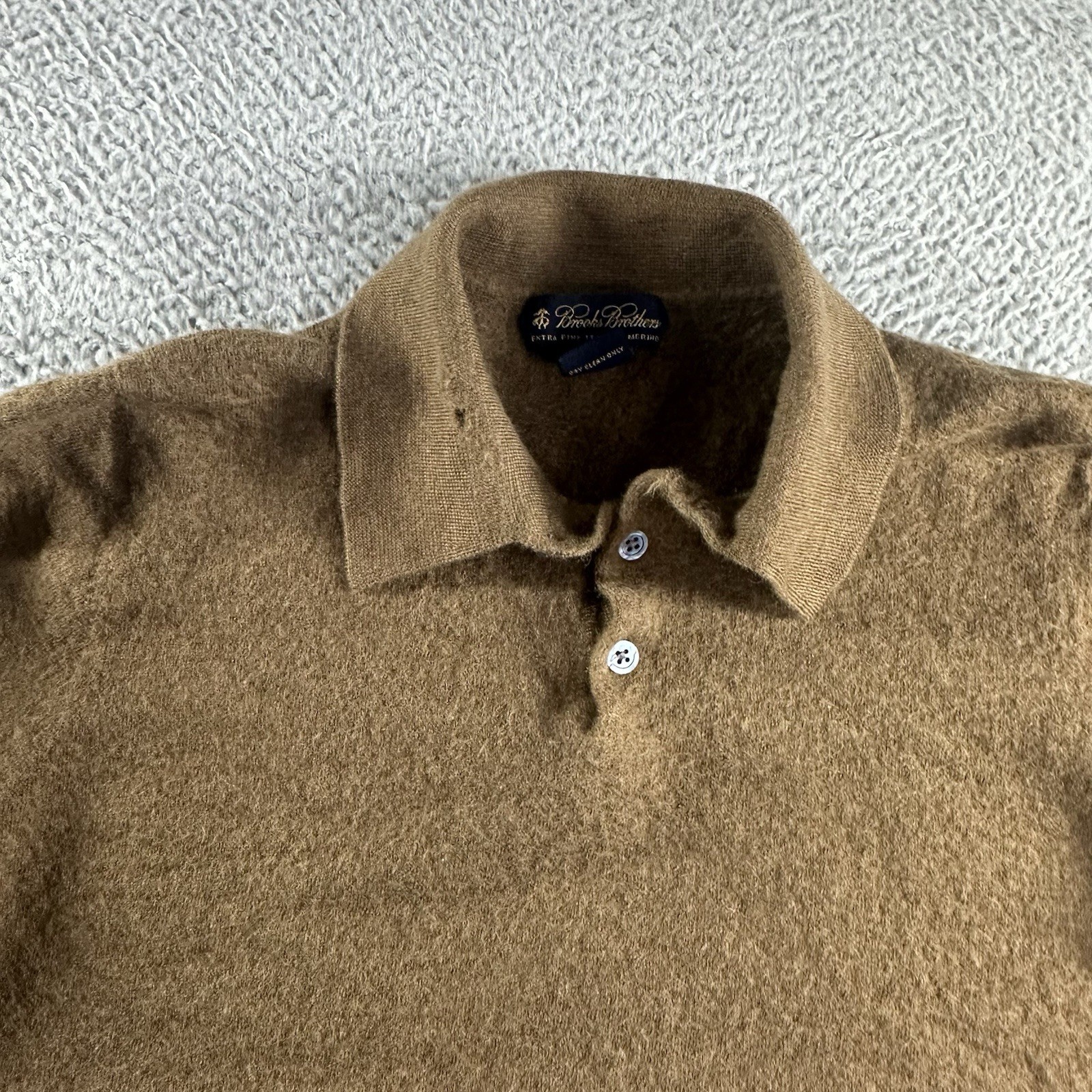 VINTAGE Brooks Brothers Sweater 100% Italian Merino Wool Brown 19×21 FLAWS
