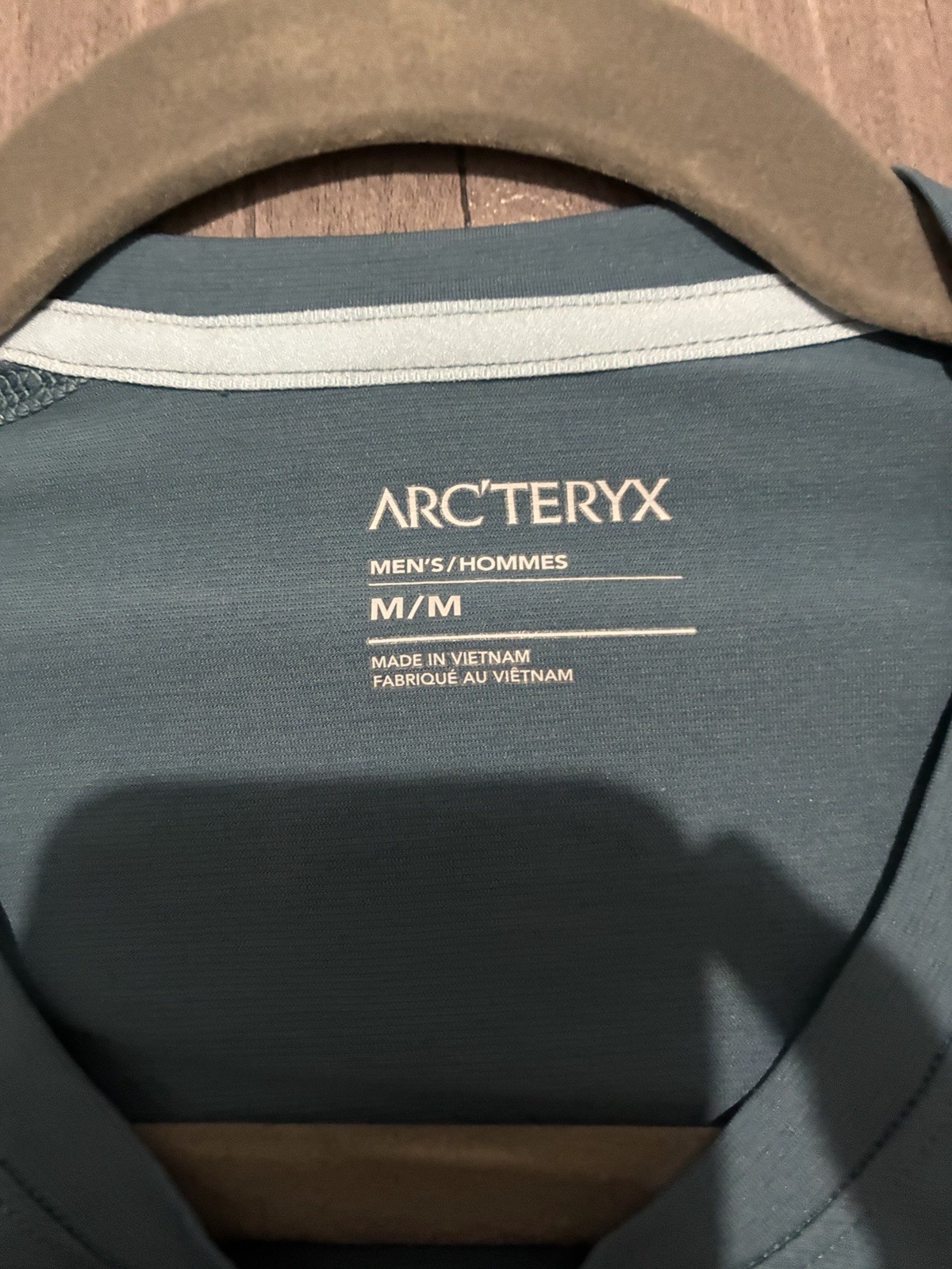 Arc’teryx Men’s Blue Long Sleeve Crew Neck Activewear T-Shirt M Reflective