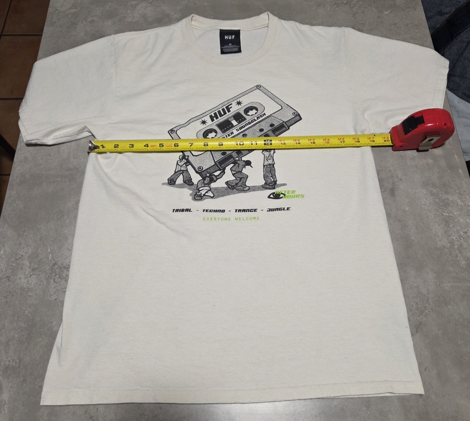 Y2K HUF Graphic T Shirt Cream/Off White Size Medium Short Sleeve Streetwear