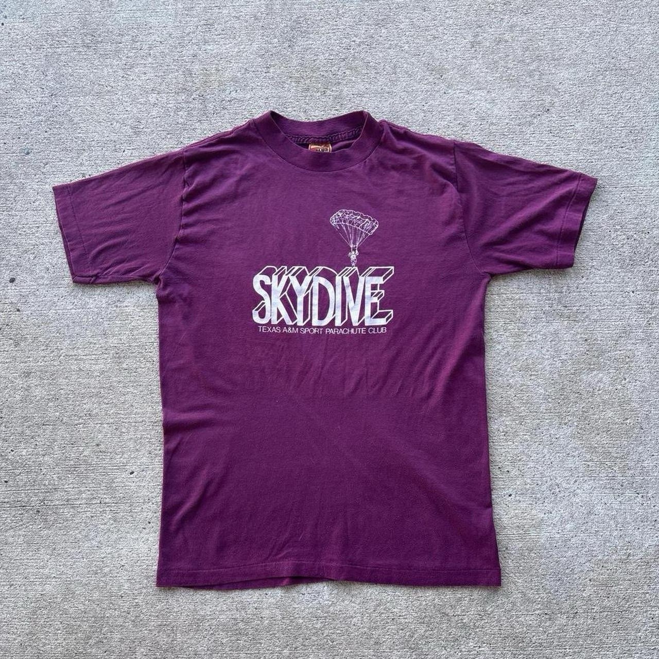 T Plus Men’s Sky Dive Texas A&M Sport Parachute Club Graphic Shirt Burgundy L