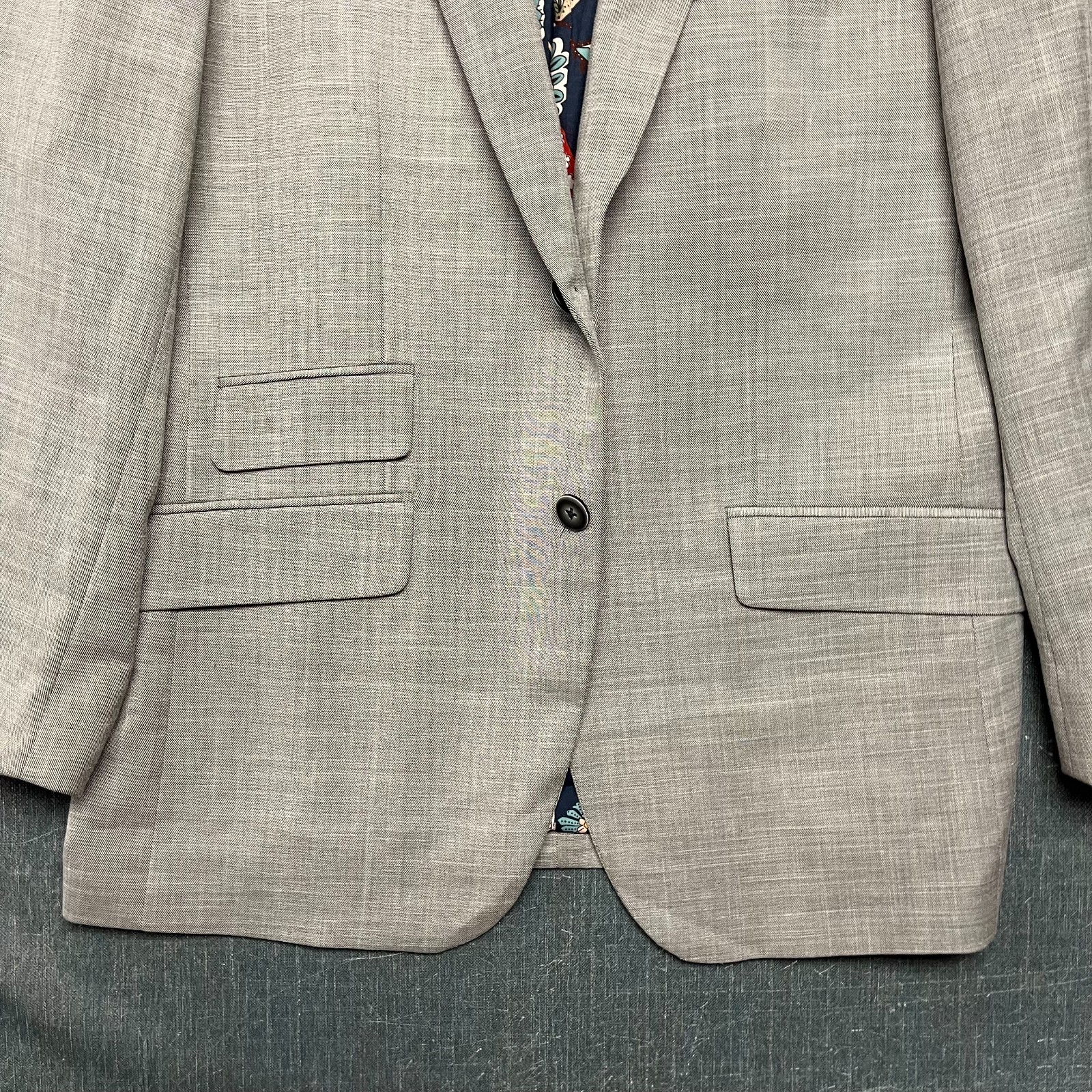 Paisley & Gray Men’s Blazer Size 40R Gray Modern Fit Paisley Floral Lining Suit