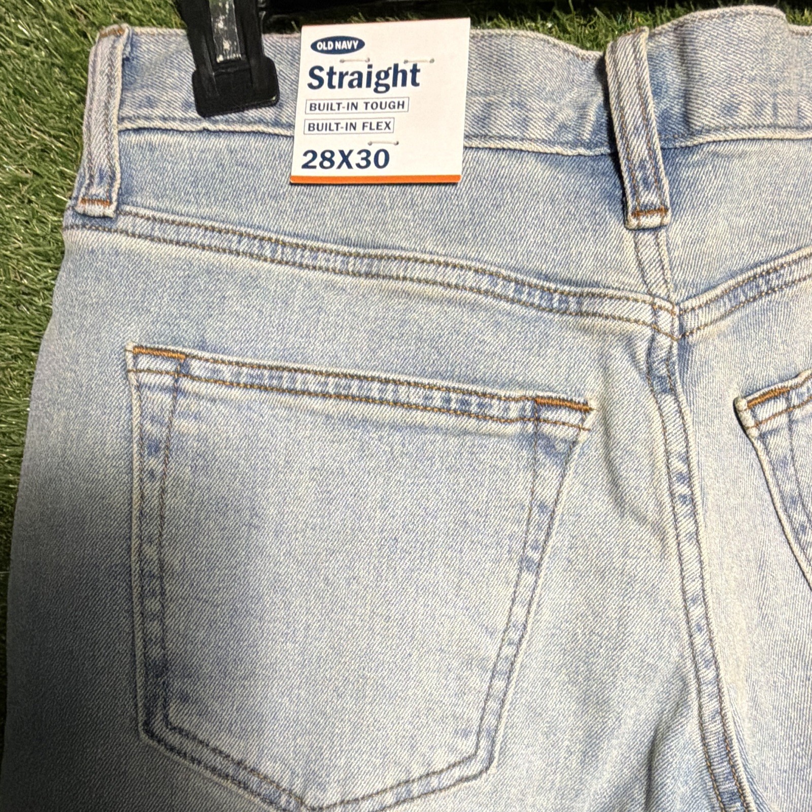 Old Navy Men’s Built-In Flex Straight Fit Light Wash Denim Jeans Stretch