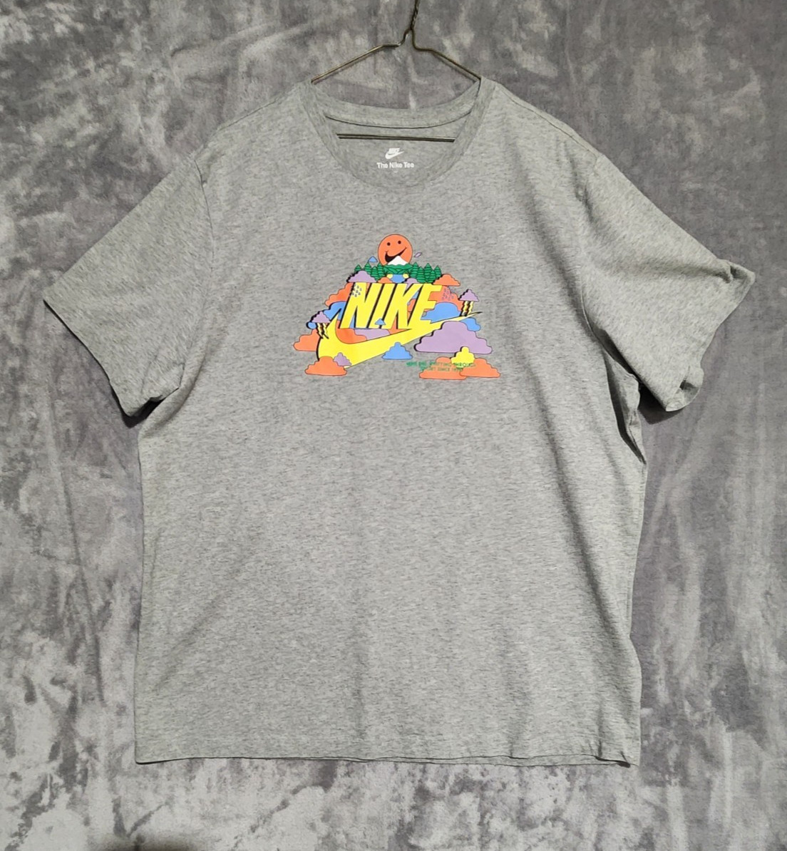 Nike Mens XL Dark Gray clouds trees Sun Retro logo graphic T-shirt