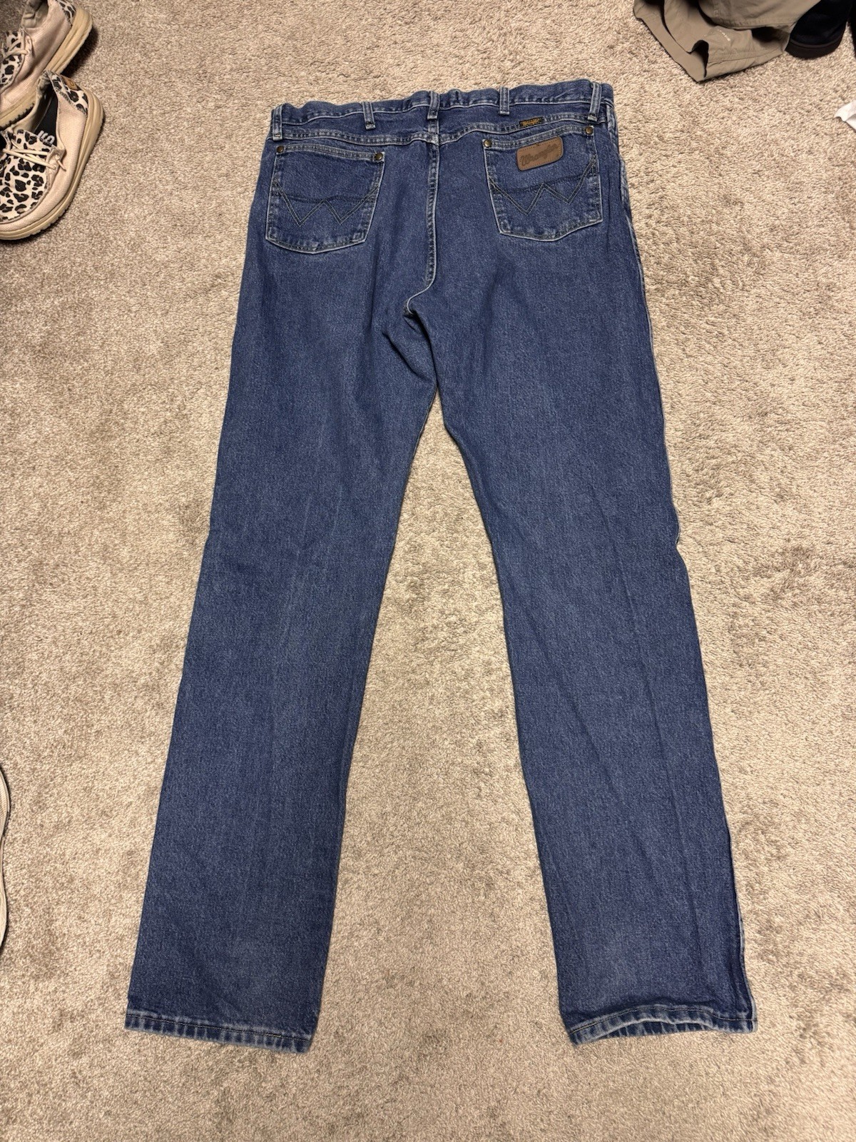 Wrangler Cowboy Cut Men’s Blue Denim Straight Jeans Medium Wash Mid Rise