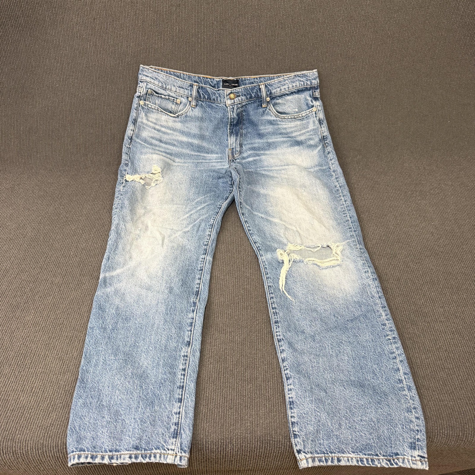 Lucky Brand Jeans Mens 38×30 Blue Relaxed Straight Distressed Denim Pants