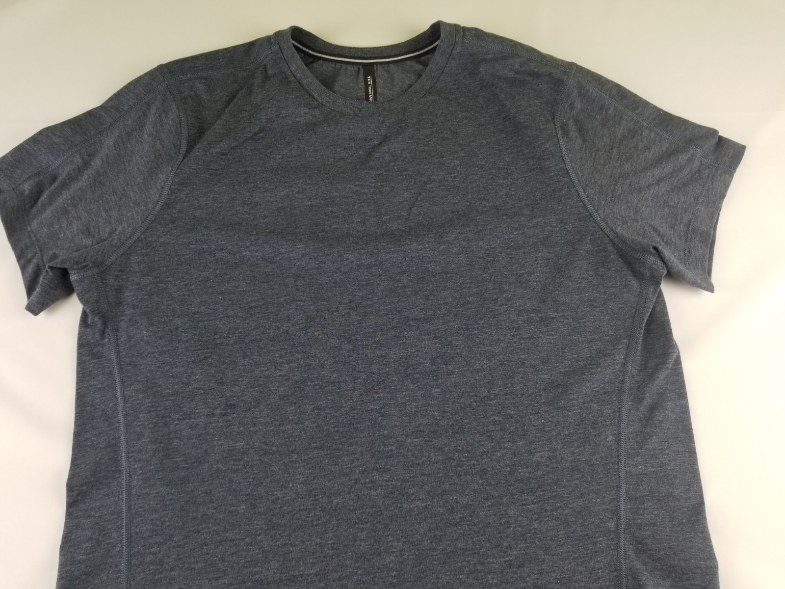 Ten Thousand Durable Shirt Size M TTKT011 Athletic Tee Fitted 65/35 Poly Cotton