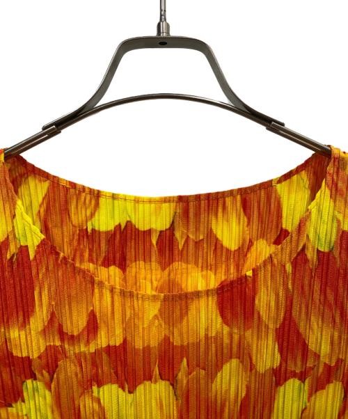 PLEATS PLEASE Red All-over Pattern Cut and Sew Sleeveless Top, Polyester
