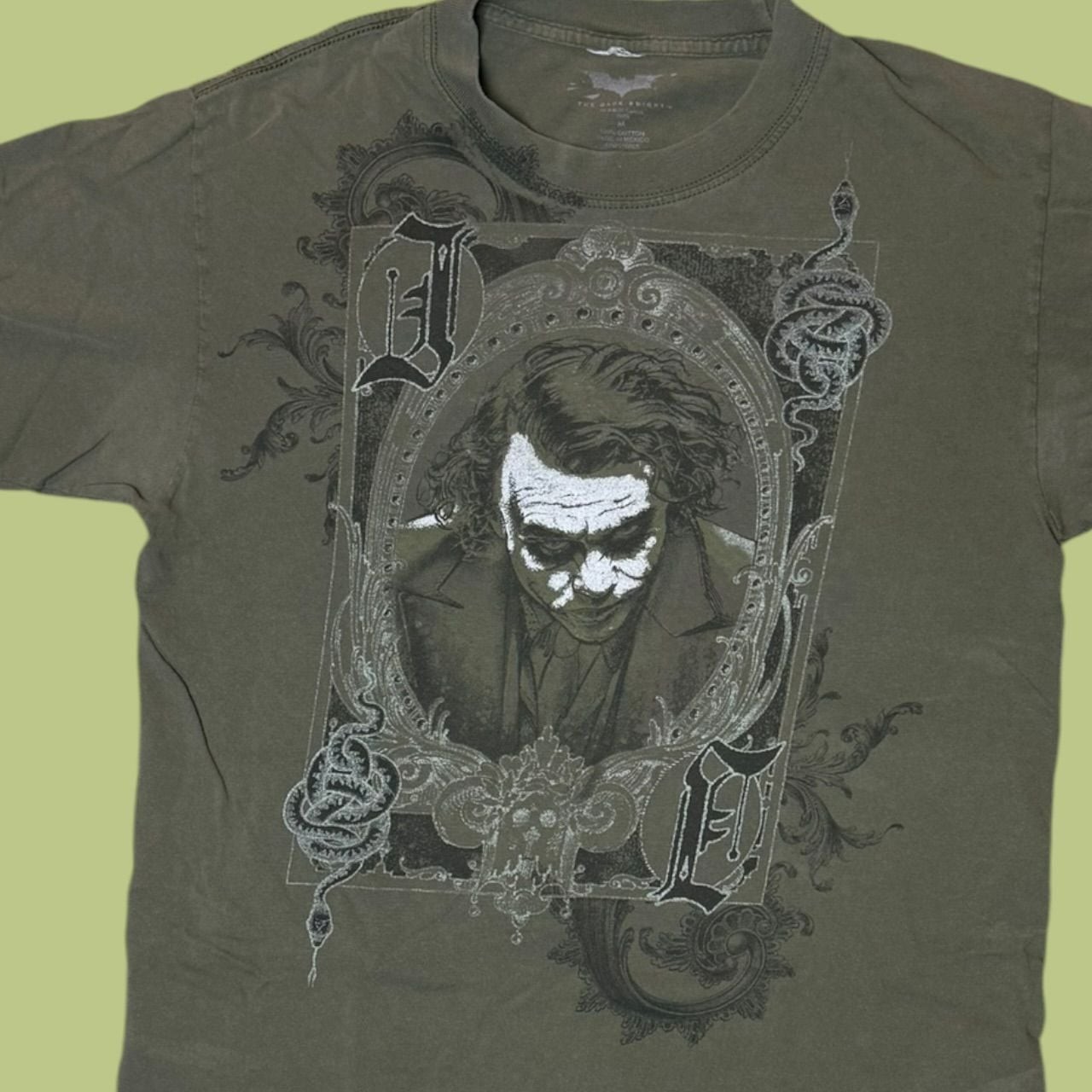 Vintage 2000s The Dark Knight Heath Ledger Joker Playing Card Graphic Tee