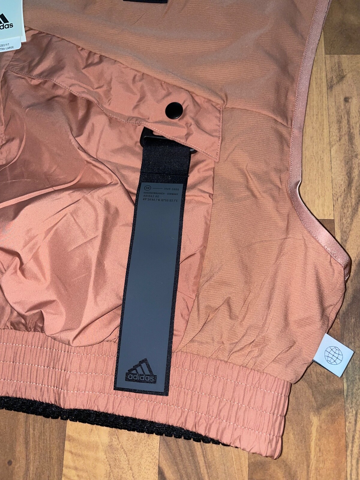 New Authentic Mens Adidas City Escape Q2 Premium Vest IA0014 Brown Sz M
