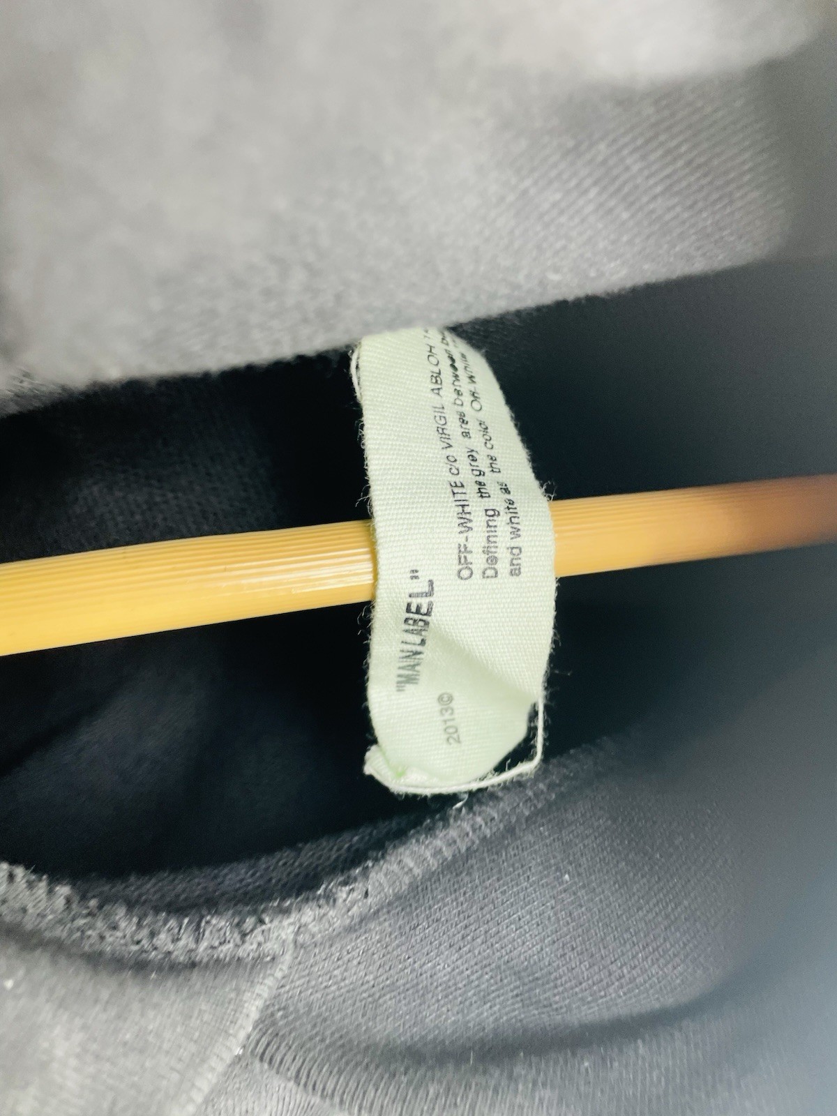Authentic Off-White ‘Seeing Things’ Galaxy Rubber Arrows Rare Items Size Altered