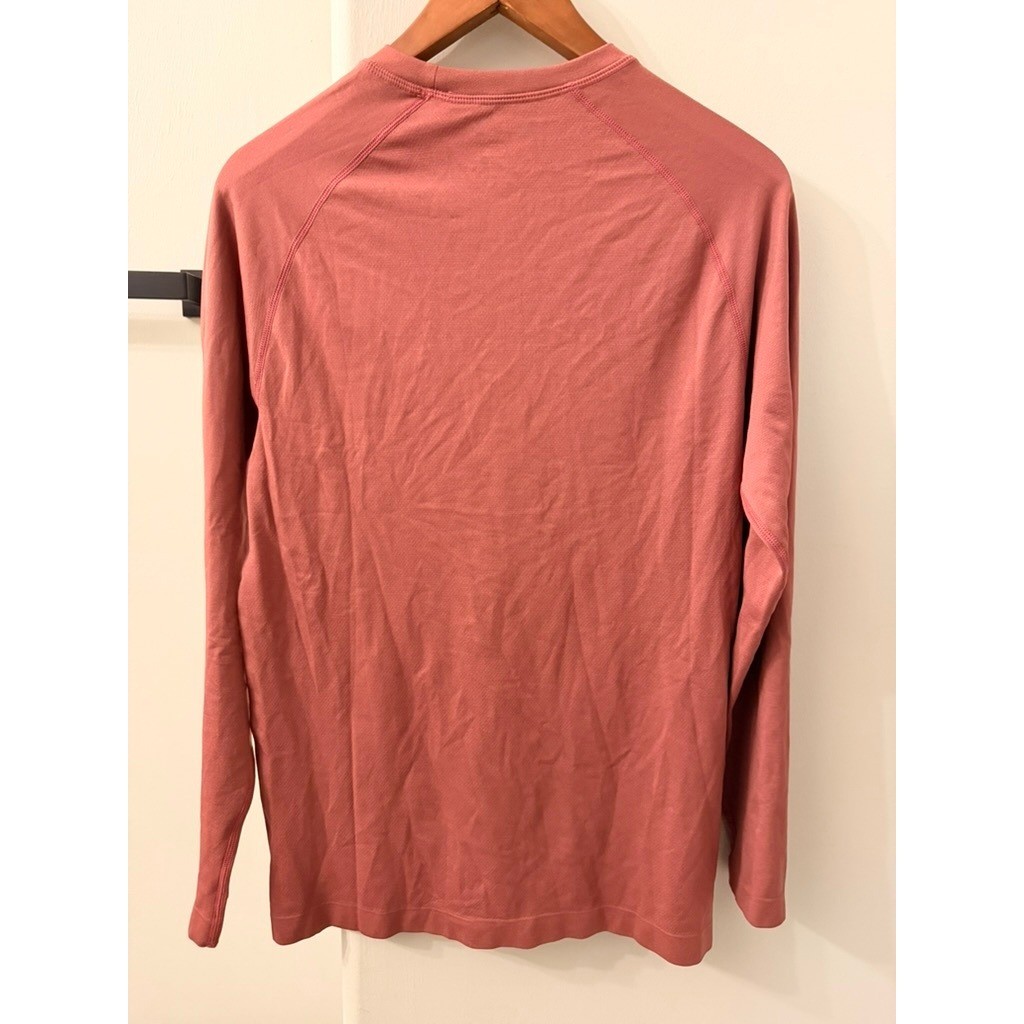 Fabletics Performance Long Sleeve Top Mens Small Rust Red