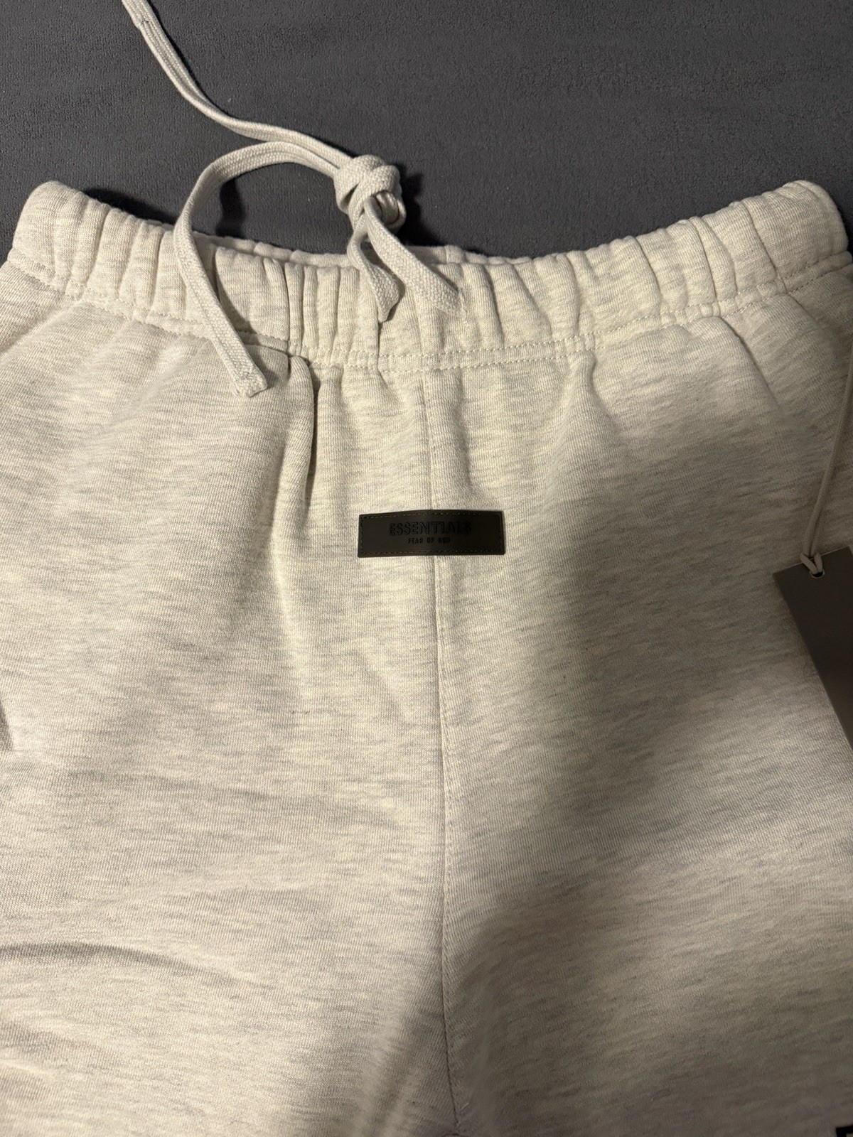 Essentials Men’s Fear of Gods Shorts Light Oatmeal, Size Small