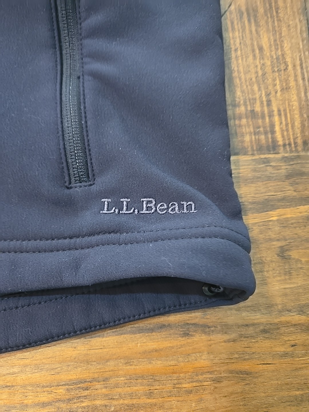 LL BEAN Men’s Black Soft Shell Vest Size Large Reg Black Outdoor School