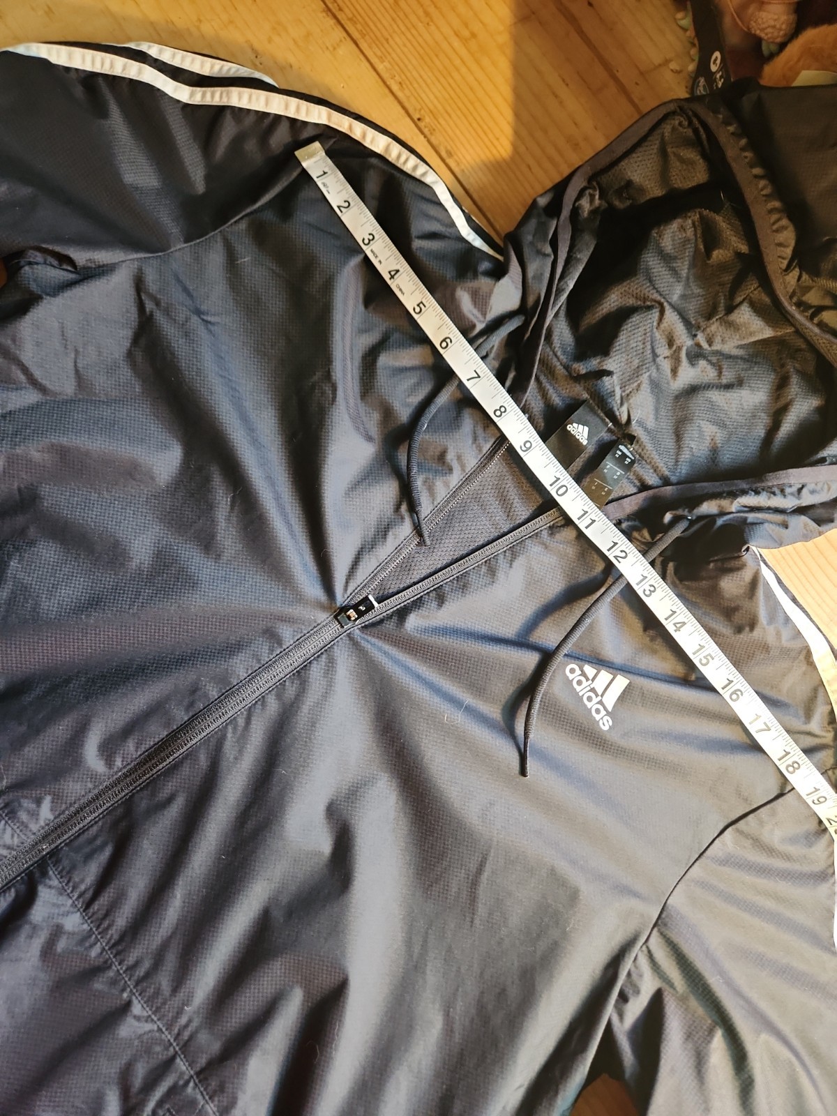 Men’s Adidas Essential Black Windbreaker With Mesh Lining, Sz M.