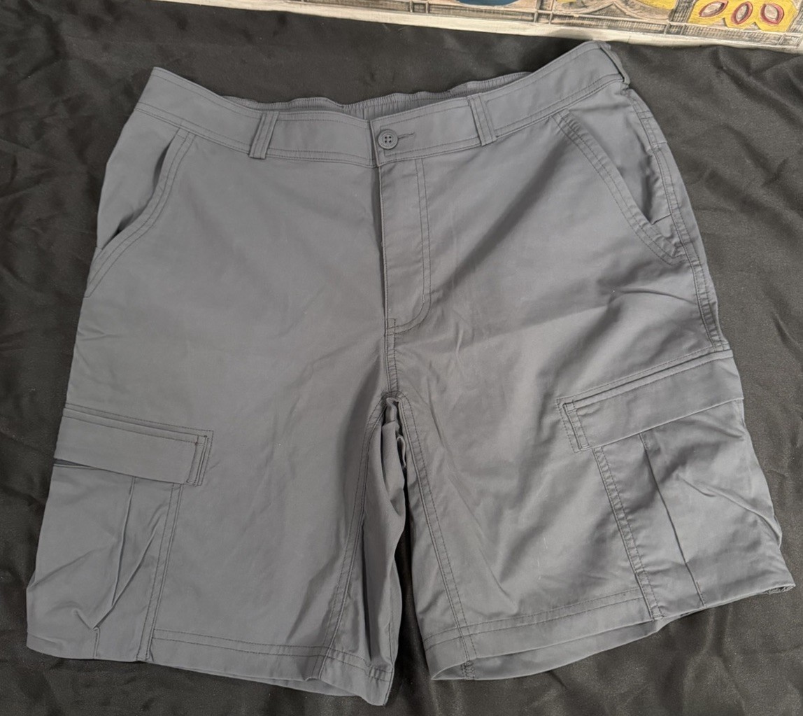 REI Co-op Mens Sahara Cargo Shorts Gray Nylon Stretch Hiking Outdoor Size 36