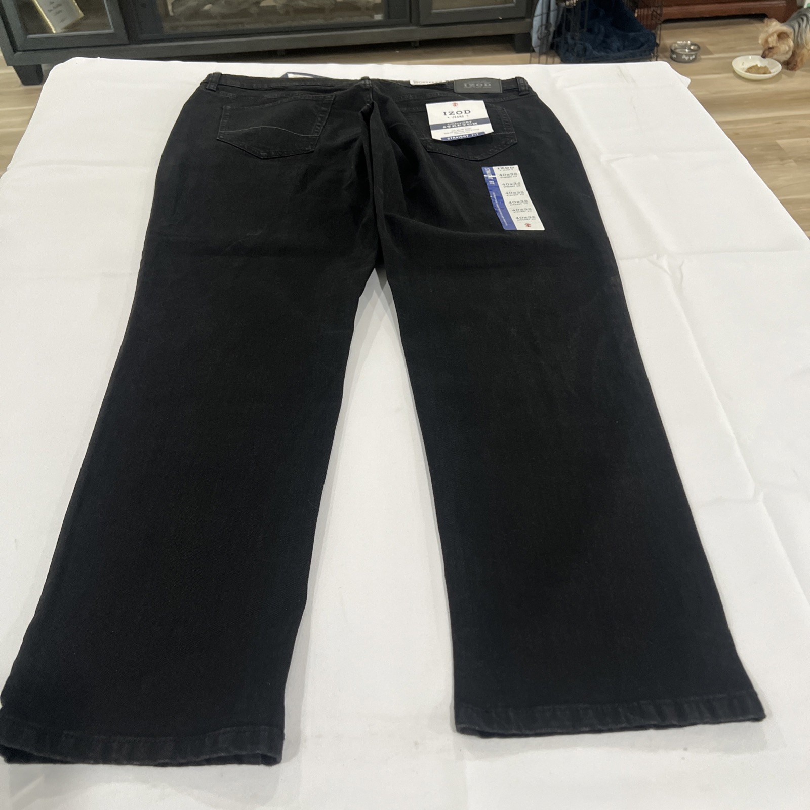 IZOD Men’s Straight Fit Jeans Black 40×32 Stretch 5 Pocket NWT