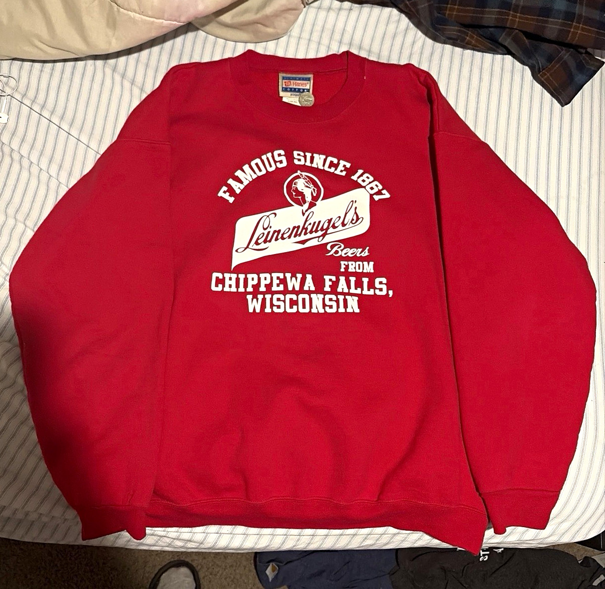 VTG Hanes Ultimate Cotton Men’s L Red Crewneck Fleece Leinenkugel’s Beer Graphic