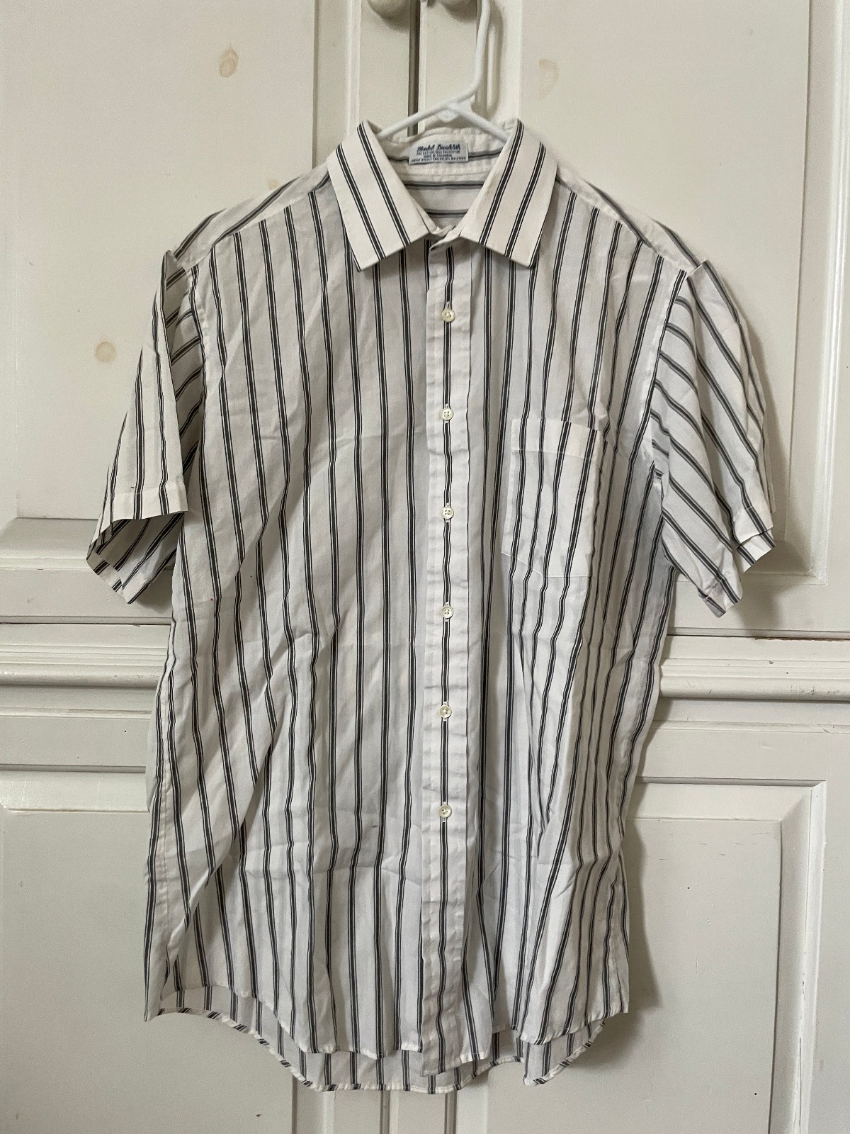 Blended broadcloth men’s short sleeve gray and white striped button down shirt