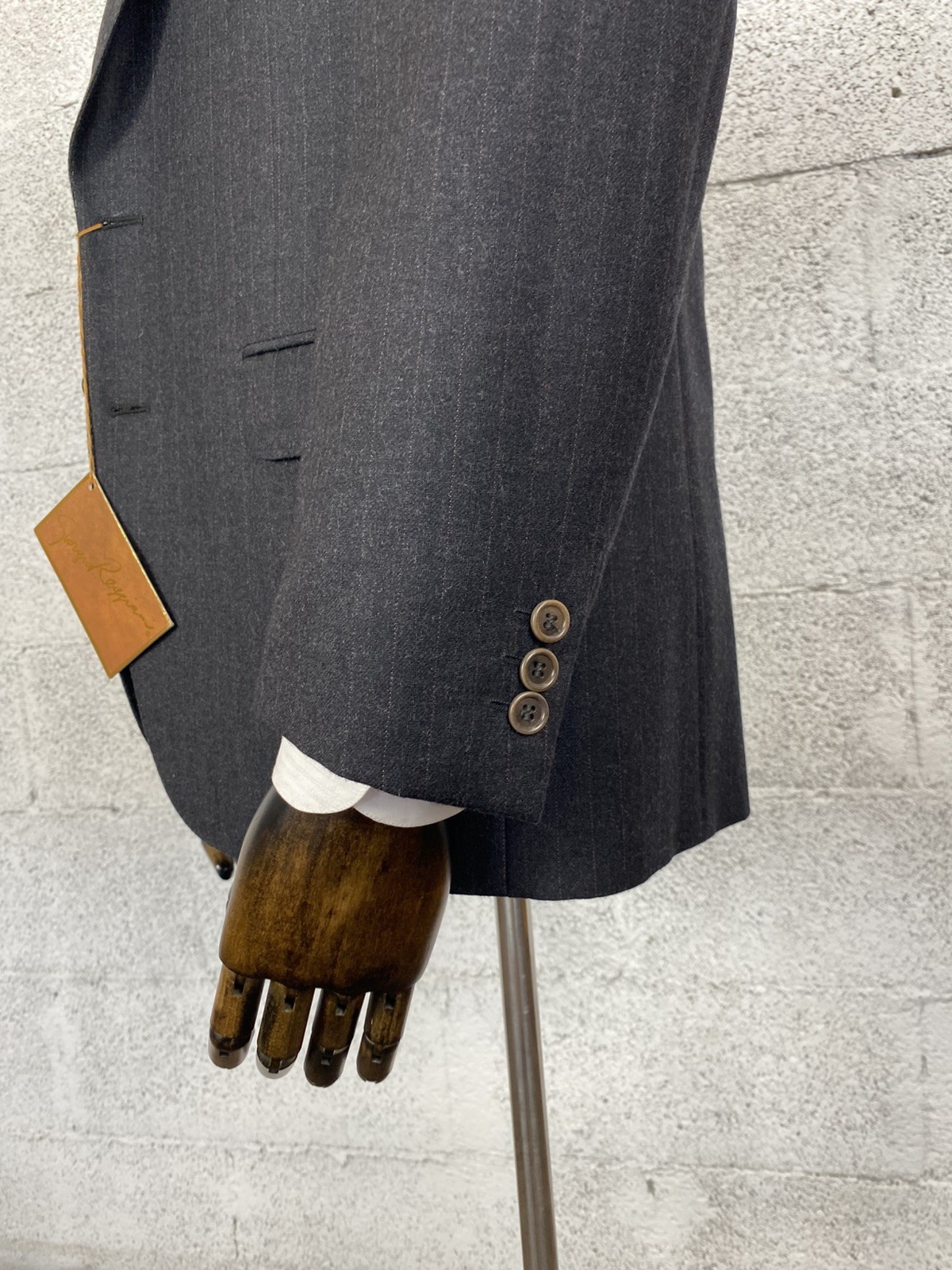Giorgio Reggiani men’s dress size 46 drop 6 100% merino wool Made in Italy
