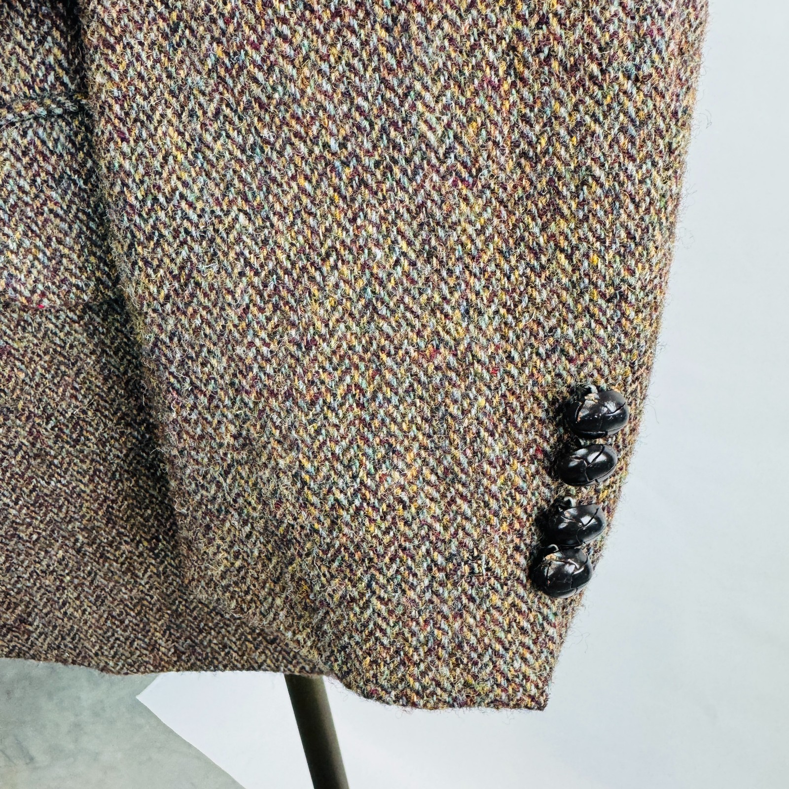 Harris Tweed Sport Coat Mens 44R Colorful Herringbone Fleck Two Button *Flaws*