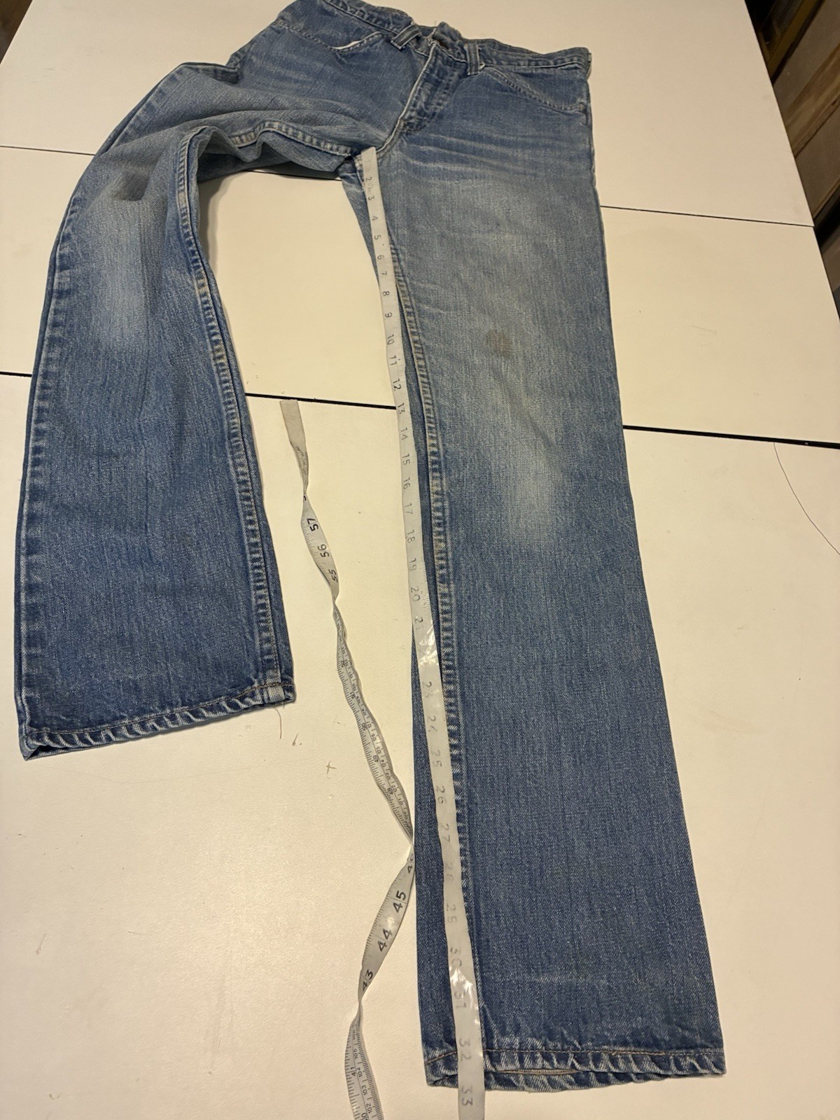 Vintage Levi’s 40519 Jeans 29×34 Light Wash Orange Tab Straight 70s Hippie USA