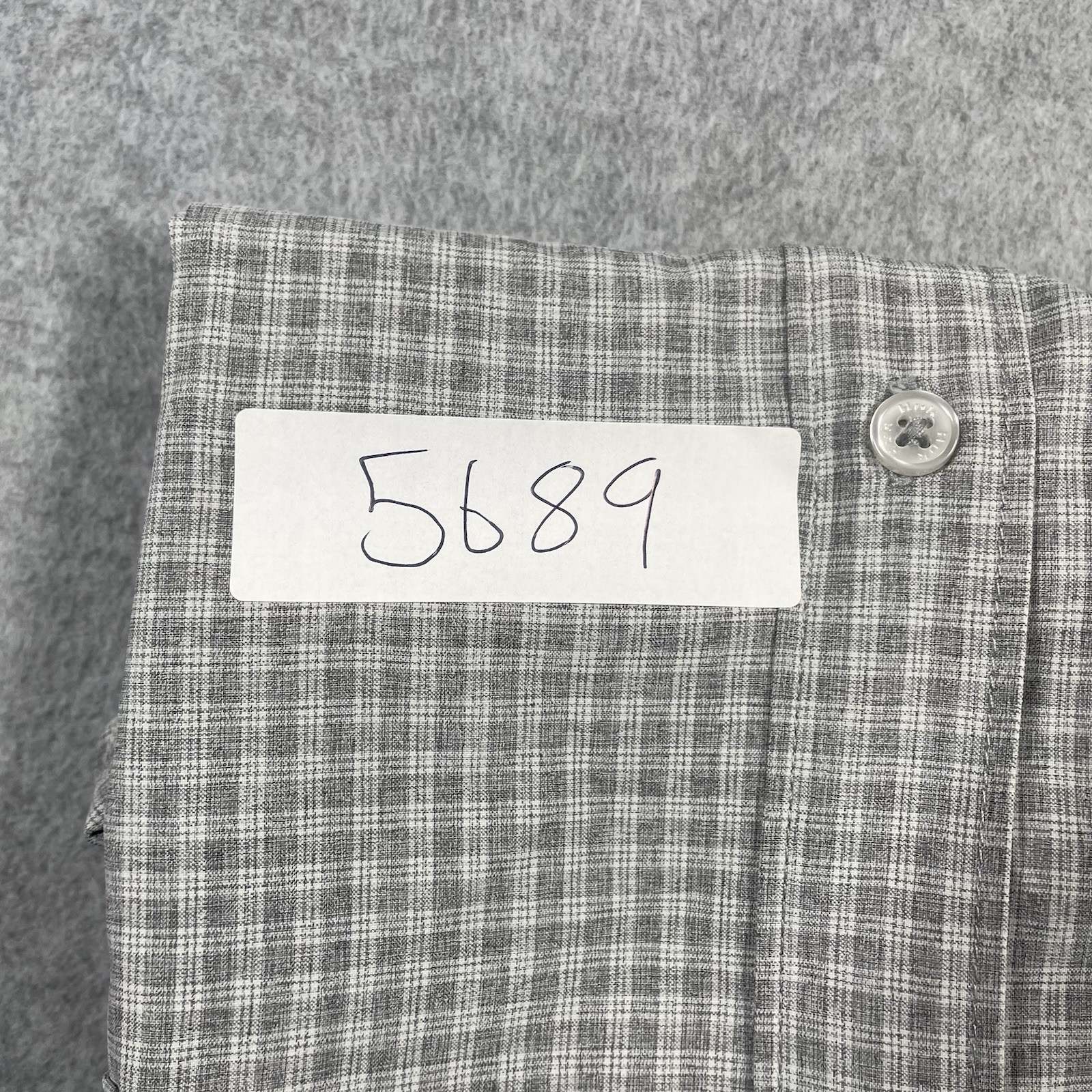 Huk fishing tide point shirt mens XXL gray short sleeve button down plaid