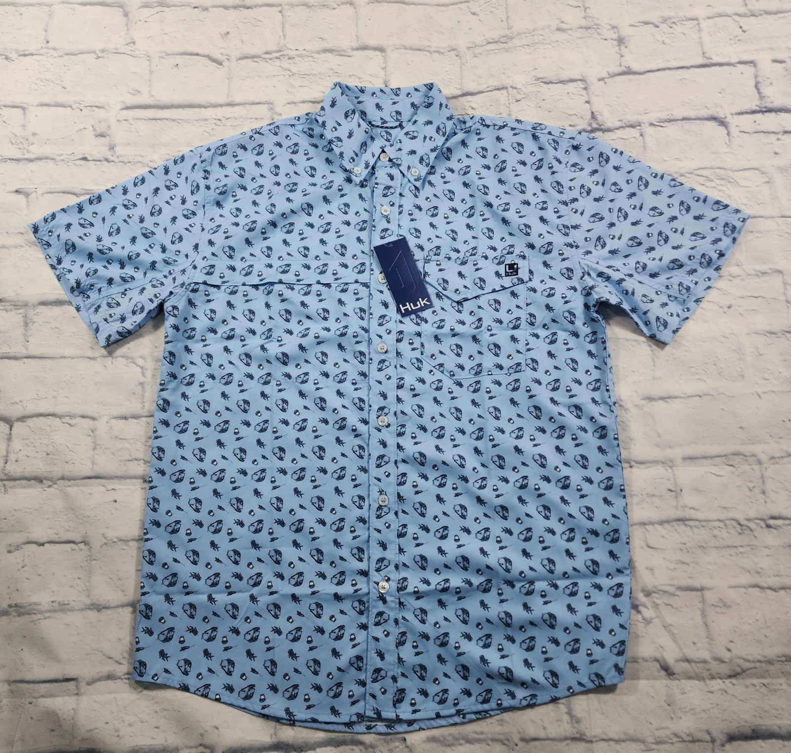 HUK Shirt MENS SIZE XL Tide Point Printed Blue Button Fishing Quick Dry UPF 30