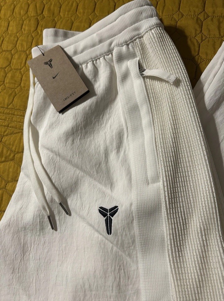 Mens Nike Kobe Pleated Pants Size Medium White Black Rare IB0009-133 Limited